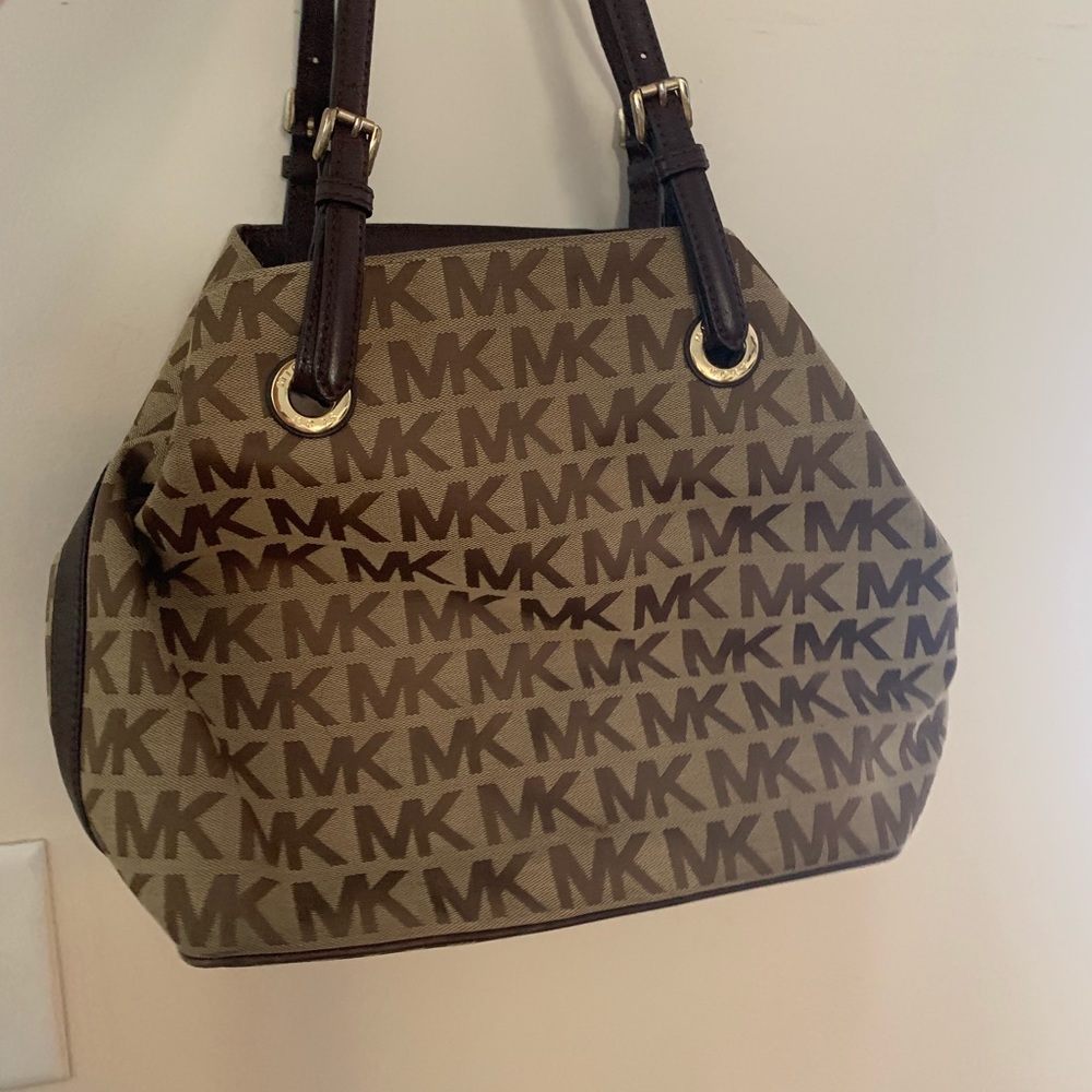 Michael Kors purse